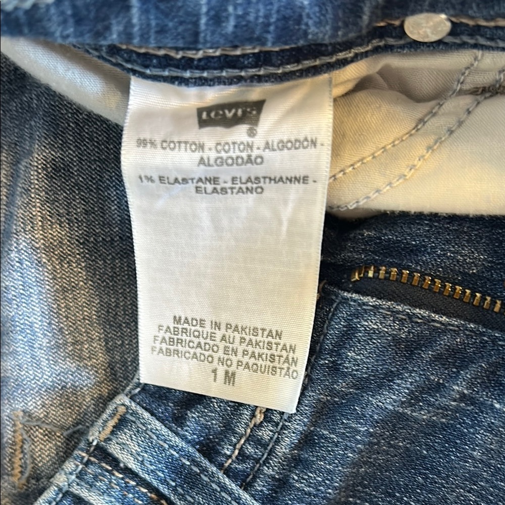 Vintage Levi's Dark Blue Low Rise Flare Jeans - Picture 4 of 5